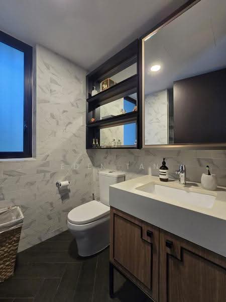 Mayfair Gardens, 8 Rifle Range Road, Clementi Park / Upper Bukit Timah, 3 Bedrooms, 1,130 sqft, Condominium For Rent, by Eden Tan, 500306017 - Bathroom - PropertyGuru.com.sg