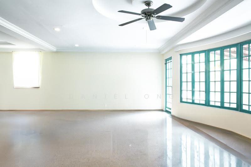 Ponggol Seventeenth Ave, Singapore 829704, Hougang / Punggol / Sengkang, 7 Bedrooms, 3,735 sqft, Cluster House For Sale, by Daniel Ong, 500306038 - Living Room - PropertyGuru.com.sg