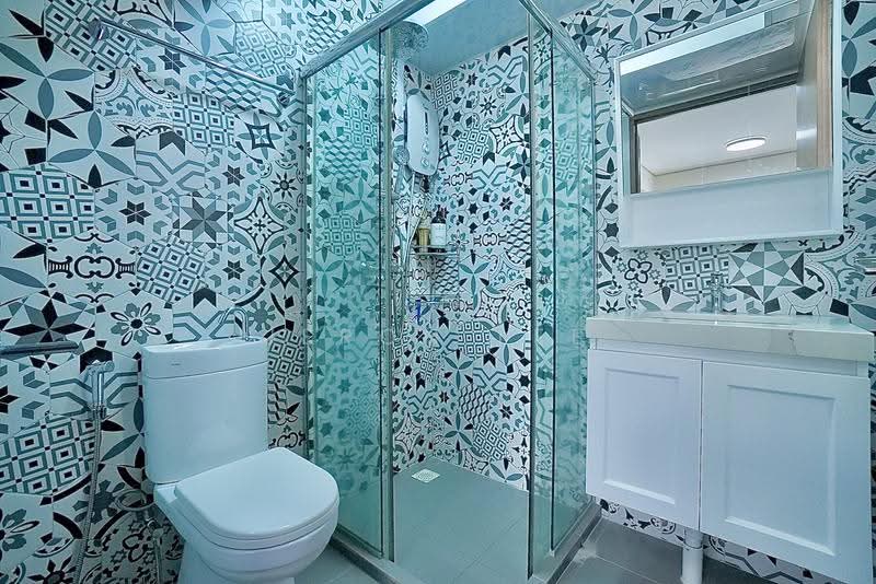 Jr. Ensuite