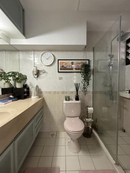 465 Segar Road, 465 Segar Road, Dairy Farm / Bukit Panjang / Choa Chu Kang, 4 Bedrooms, 1,432 sqft, HDB Flat For Sale, by KangLing Beh, 500306241 - Bathroom - PropertyGuru.com.sg
