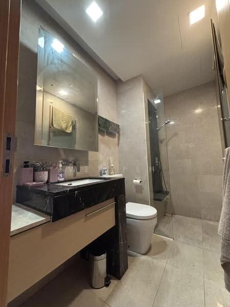 Marina Bay Suites, 3 Central Boulevard, Boat Quay / Raffles Place / Marina, 3 Bedrooms, 1,604 sqft, Apartment For Rent, by Wes Peh, 500306281 - Bathroom - PropertyGuru.com.sg