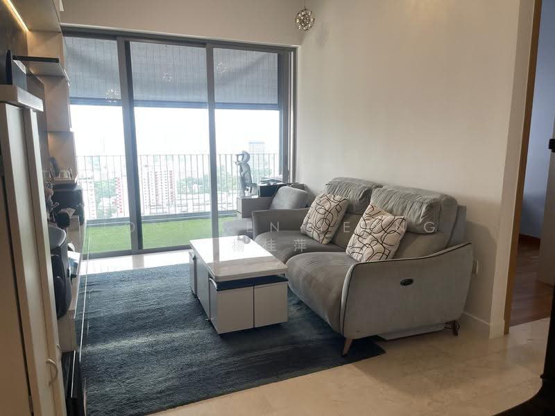 Alex Residences, 28 Alexandra View, Alexandra / Commonwealth, 3 Bedrooms, 926 sqft, Apartment For Sale, by Jonivien Yeong 楊桂萍, 500306293 - Living Room - PropertyGuru.com.sg