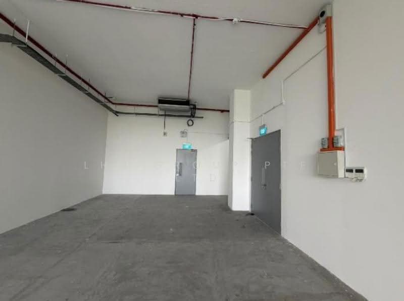 1,369 sq ft - 3