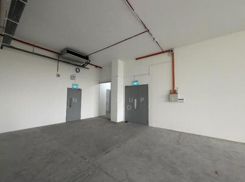 1,369 sq ft - 4