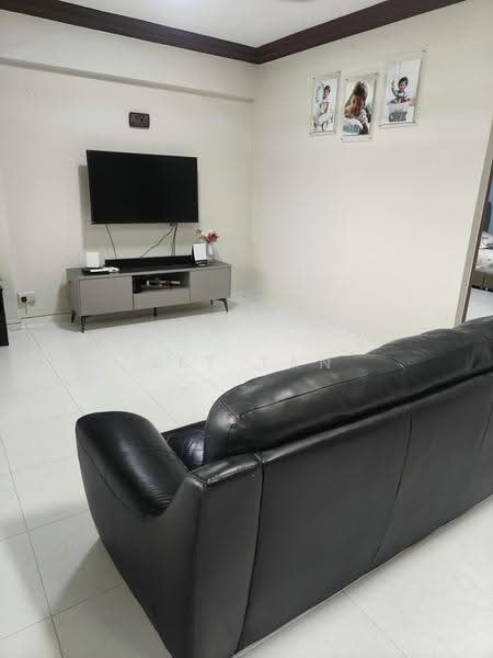 509 Serangoon North Avenue 4, 509 Serangoon North Avenue 4, Hougang / Punggol / Sengkang, 3 Bedrooms, 1,076 sqft, HDB Flat For Rent, by Jet Tan, 500306314 - Living Room - PropertyGuru.com.sg
