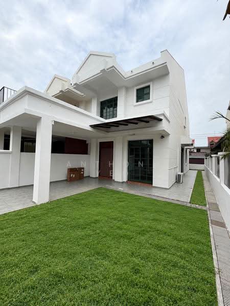 Kelulut Hill, Kelulut Hill, Seletar / Yio Chu Kang, 4 Bedrooms, 2,600 sqft, Corner Terrace For Rent, by Anthony Yeo, 500306316 - Exterior - PropertyGuru.com.sg