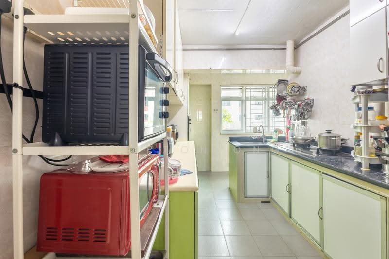 101 Ang Mo Kio Avenue 3, 101 Ang Mo Kio Avenue 3, Ang Mo Kio / Bishan / Thomson, 3 Bedrooms, 990 sqft, HDB Flat For Sale, by Clifton Ong, 500306323 - Kitchen - PropertyGuru.com.sg