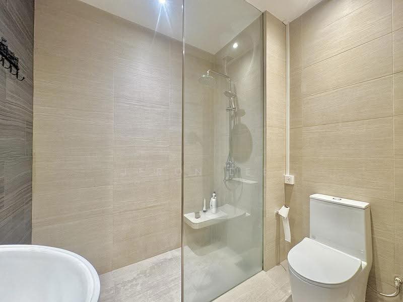 The Brooks I & The Brooks II, 60 Springside Walk, Mandai / Upper Thomson, 1 Bedroom, 570 sqft, Apartment For Sale, by Jeron Lee, 500306336 - Bathroom - PropertyGuru.com.sg