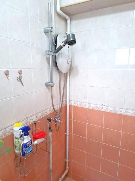 319B Anchorvale Drive, 319B Anchorvale Drive, Hougang / Punggol / Sengkang, Room Rental, 120 sqft, HDB Flat For Rent, by Steven Choo, 500306364 - Bathroom - PropertyGuru.com.sg