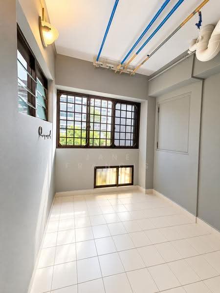444 Choa Chu Kang Avenue 4, 444 Choa Chu Kang Avenue 4, Dairy Farm / Bukit Panjang / Choa Chu Kang, 3 Bedrooms, 1,076 sqft, HDB Flat For Sale, by Jane Francis, 500306524 - Service Balcony - PropertyGuru.com.sg