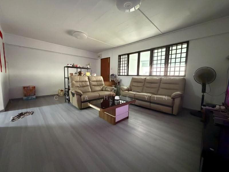 220 Serangoon Avenue 4, 220 Serangoon Avenue 4, Hougang / Punggol / Sengkang, 3 Bedrooms, 980 sqft, HDB Flat For Rent, by Chia Hoe Yin, 500306555 - Living Room - PropertyGuru.com.sg