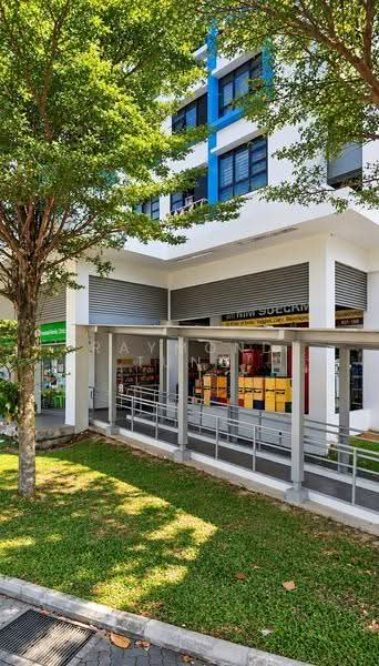 5mins walk to Mini-mart at Blk 333C