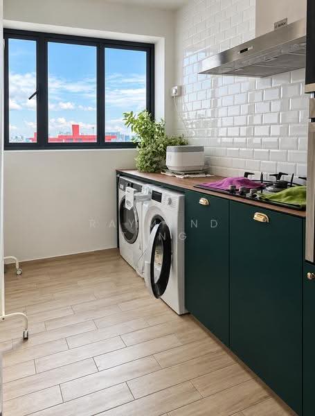 269 Toh Guan Road, 269 Toh Guan Road, Boon Lay / Jurong / Tuas, Room Rental, 130 sqft, HDB Flat For Rent, by Raymond Tung, 500306650 - Laundry Yard Area - PropertyGuru.com.sg