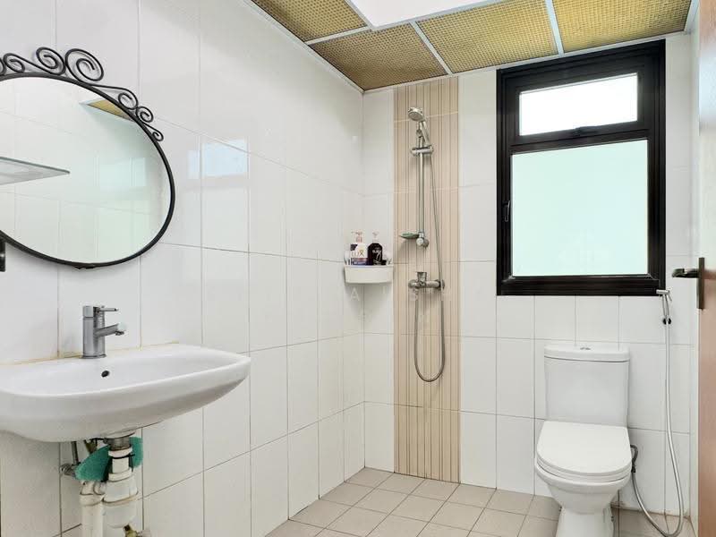 932B Hougang Avenue 9, 932B Hougang Avenue 9, Hougang / Punggol / Sengkang, 2 Bedrooms, 721 sqft, HDB Flat For Sale, by Siti Aisha Yassin, 500306728 - PropertyGuru.com.sg