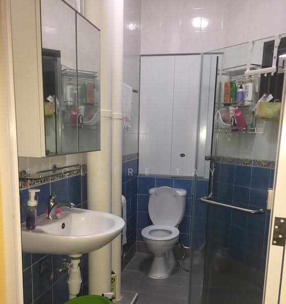 310B Anchorvale Road, 310B Anchorvale Road, Hougang / Punggol / Sengkang, Room Rental, 100 sqft, HDB Flat For Rent, by Claire Tay, 500306776 - Bathroom - PropertyGuru.com.sg