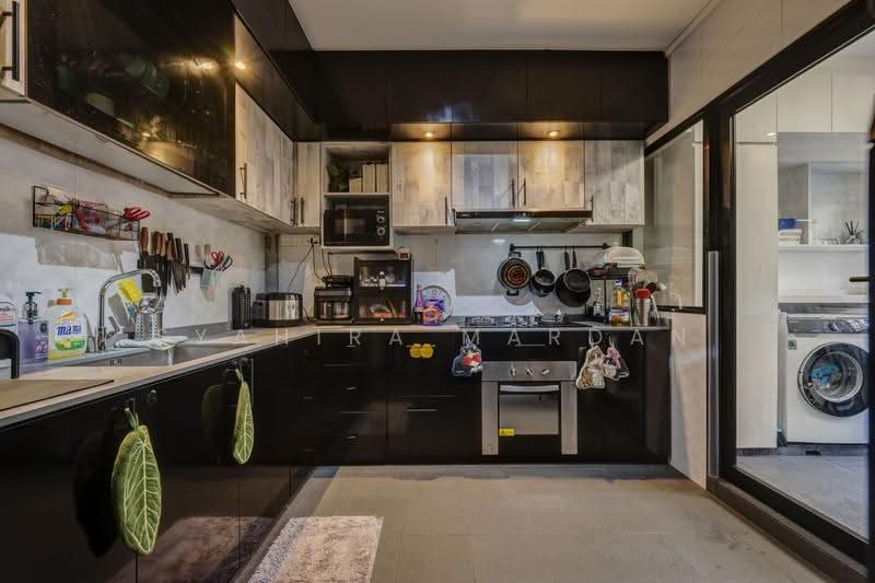 717 Tampines Street 72, 717 Tampines Street 72, Pasir Ris / Tampines, 3 Bedrooms, 1,076 sqft, HDB Flat For Sale, by Syahira Mardan, 500307042 - Kitchen - PropertyGuru.com.sg