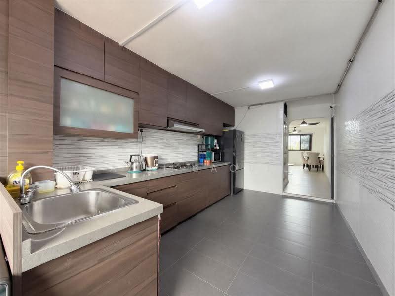 615 Bedok Reservoir Road, 615 Bedok Reservoir Road, Bedok / Upper East Coast, 3 Bedrooms, 1,001 sqft, HDB Flat For Sale, by Nazri Baobed, 500307223 - Kitchen - PropertyGuru.com.sg