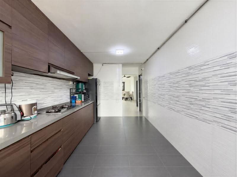 615 Bedok Reservoir Road, 615 Bedok Reservoir Road, Bedok / Upper East Coast, 3 Bedrooms, 1,001 sqft, HDB Flat For Sale, by Nazri Baobed, 500307223 - Kitchen - PropertyGuru.com.sg