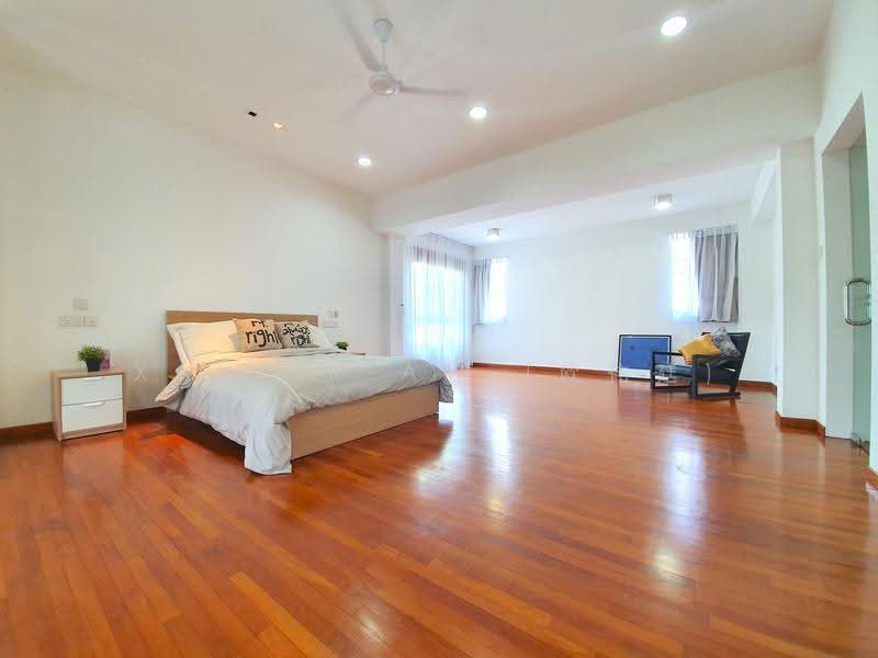King Albert Park, King Albert Park, Clementi Park / Upper Bukit Timah, 4 Bedrooms, 10,225 sqft, Bungalow House For Rent, by Xavier Aw (欧伟廷), 500307230 - Bedroom - PropertyGuru.com.sg