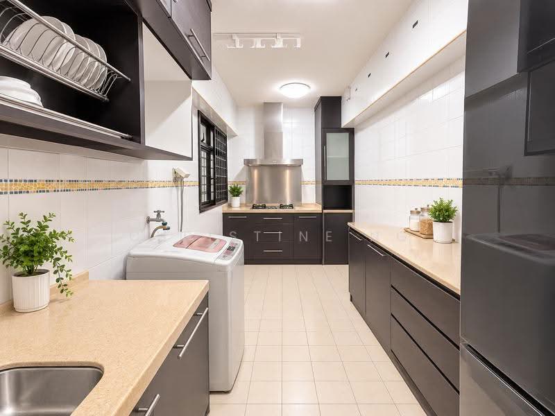 404B Fernvale Lane, 404B Fernvale Lane, Seletar / Yio Chu Kang, 3 Bedrooms, 990 sqft, HDB Flat For Sale, by Christine Ng, 500307387 - Kitchen - PropertyGuru.com.sg