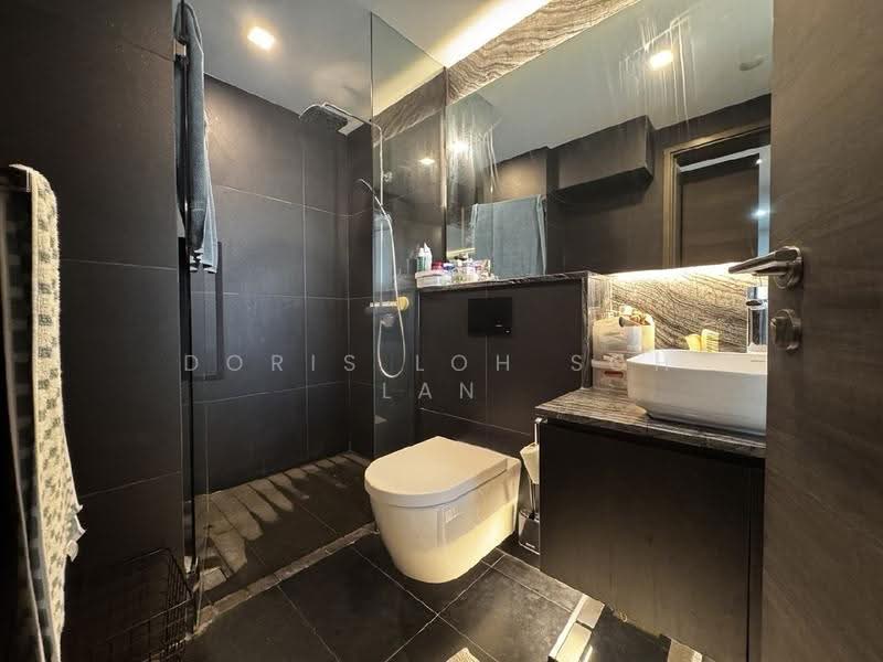 108 Teck Whye Lane, 108 Teck Whye Lane, Dairy Farm / Bukit Panjang / Choa Chu Kang, 4 Bedrooms, 1,658 sqft, HDB Flat For Sale, by Doris Loh Soh Lan, 500307425 - Master Room Toilet - PropertyGuru.com.sg