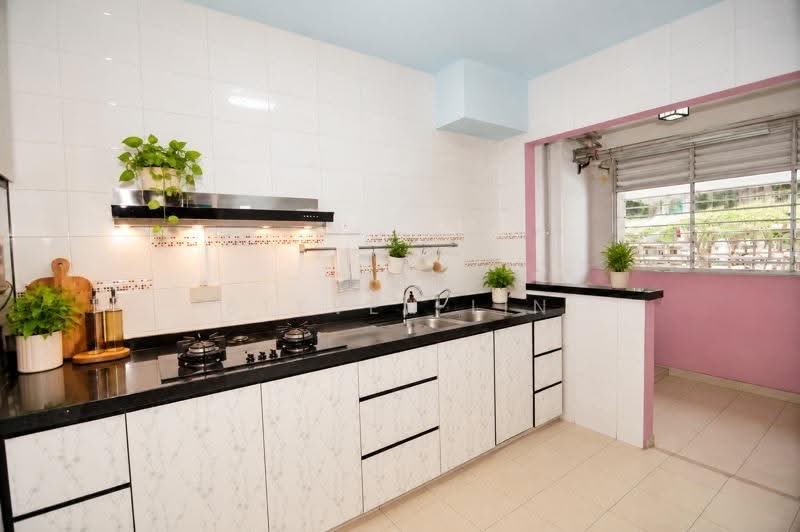 211B Compassvale Lane, 211B Compassvale Lane, Hougang / Punggol / Sengkang, 3 Bedrooms, 1,001 sqft, HDB Flat For Sale, by Steven Lin, 500307446 - PropertyGuru.com.sg