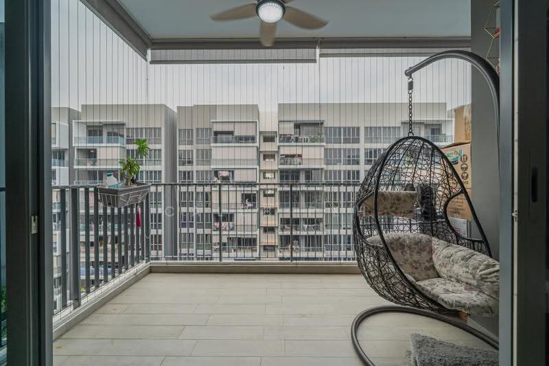 Signature At Yishun, 33 Yishun Street 51, Sembawang / Yishun, 3 Bedrooms, 1,098 sqft, Condominium For Sale, by Caleb Peh, 500307484 - Balcony - PropertyGuru.com.sg