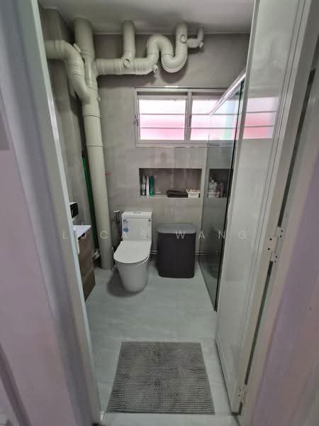 272 Pasir Ris Street 21, 272 Pasir Ris Street 21, Pasir Ris / Tampines, 3 Bedrooms, 1,151 sqft, HDB Flat For Rent, by Lucas Wang, 500307492 - Bathroom - PropertyGuru.com.sg