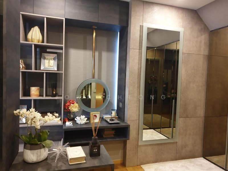 The Peak @ Cairnhill II, 61 Cairnhill Circle, Orchard / River Valley, 2 Bedrooms, 1,862 sqft, Condominium For Rent, by John Cheong, 500307535 - PropertyGuru.com.sg