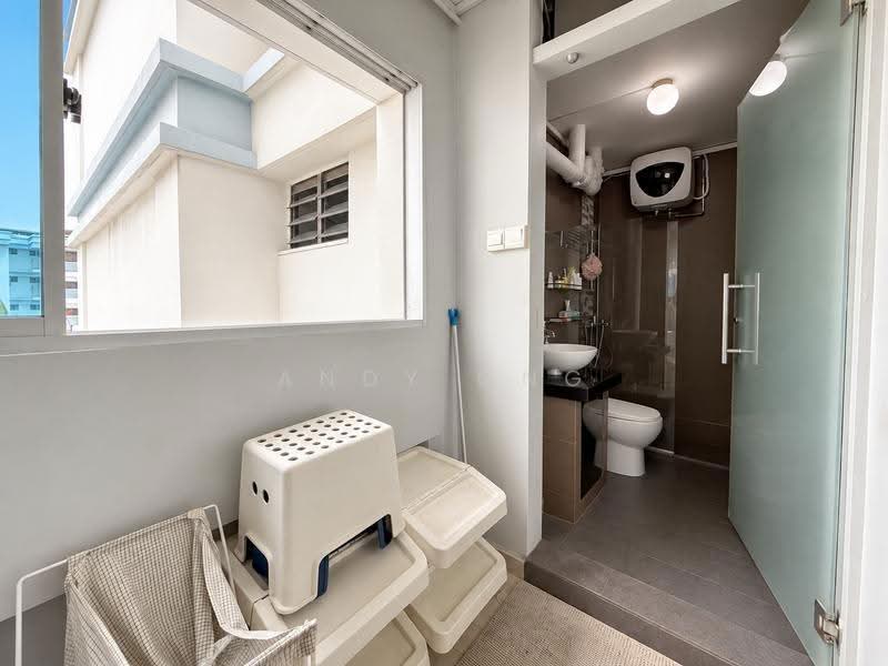 Service Yard & Common Bathroom