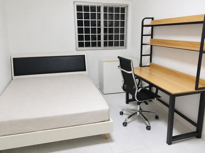 102 Gangsa Road, 102 Gangsa Road, Dairy Farm / Bukit Panjang / Choa Chu Kang, Room Rental, 100 sqft, HDB Flat For Rent, by Tristan Tay, 500308197 - Bedroom - PropertyGuru.com.sg