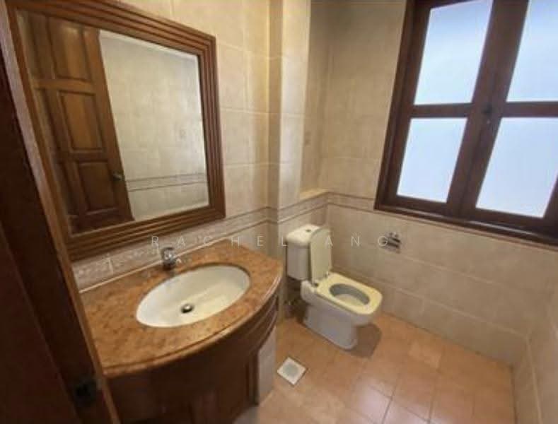 Niven Road Conservation House, Niven Road, Orchard / River Valley, 3 Bedrooms, 2,551 sqft, Conservation House For Rent, by Rachel Ang, 500308301 - Bathroom - PropertyGuru.com.sg
