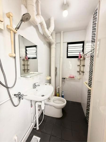 406 Tampines Street 41, 406 Tampines Street 41, Pasir Ris / Tampines, 2 Bedrooms, , HDB Flat For Sale, by Nona Kirana, 500308491 - PropertyGuru.com.sg