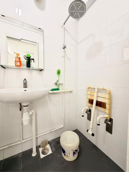 406 Tampines Street 41, 406 Tampines Street 41, Pasir Ris / Tampines, 2 Bedrooms, , HDB Flat For Sale, by Nona Kirana, 500308491 - PropertyGuru.com.sg