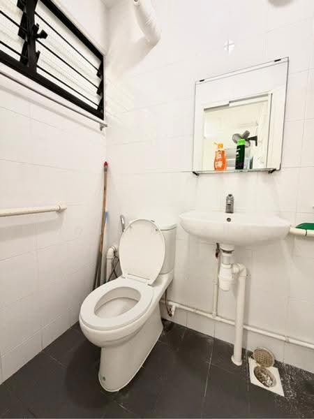 406 Tampines Street 41, 406 Tampines Street 41, Pasir Ris / Tampines, 2 Bedrooms, , HDB Flat For Sale, by Nona Kirana, 500308491 - PropertyGuru.com.sg
