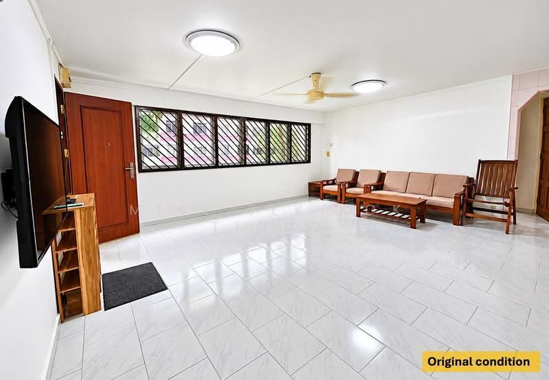 650 Hougang Avenue 8, 650 Hougang Avenue 8, Hougang / Punggol / Sengkang, 3 Bedrooms, 1,119 sqft, HDB Flat For Sale, by Mike Sek Kok Tiong, 500308586 - Living Room - PropertyGuru.com.sg