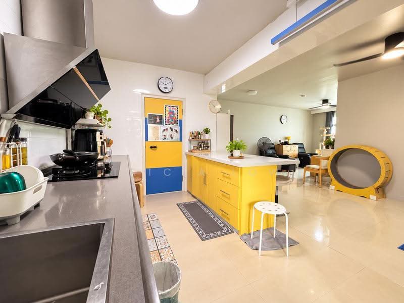 34 Margaret Drive, 34 Margaret Drive, Alexandra / Commonwealth, 4 Bedrooms, 1,162 sqft, HDB Flat For Sale, by Tricia Low, 500308740 - PropertyGuru.com.sg