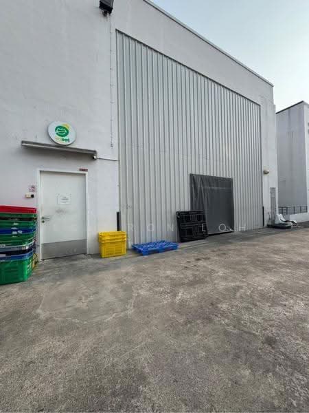 Chiller container room