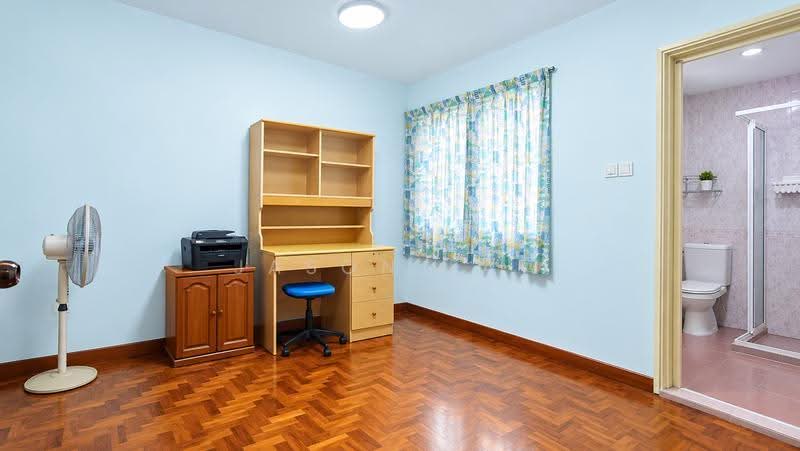 Yunnan Gardens, Yunnan Walk 1, Boon Lay / Jurong / Tuas, 5 Bedrooms, 3,000 sqft, Terraced House For Rent, by Jason Law, 500308985 - Study - PropertyGuru.com.sg