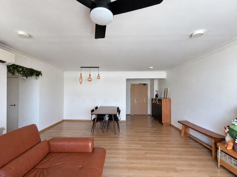 Spacious customisable Dining Area