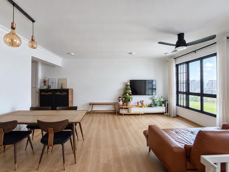 Spacious Living & Dining Area w greenery
