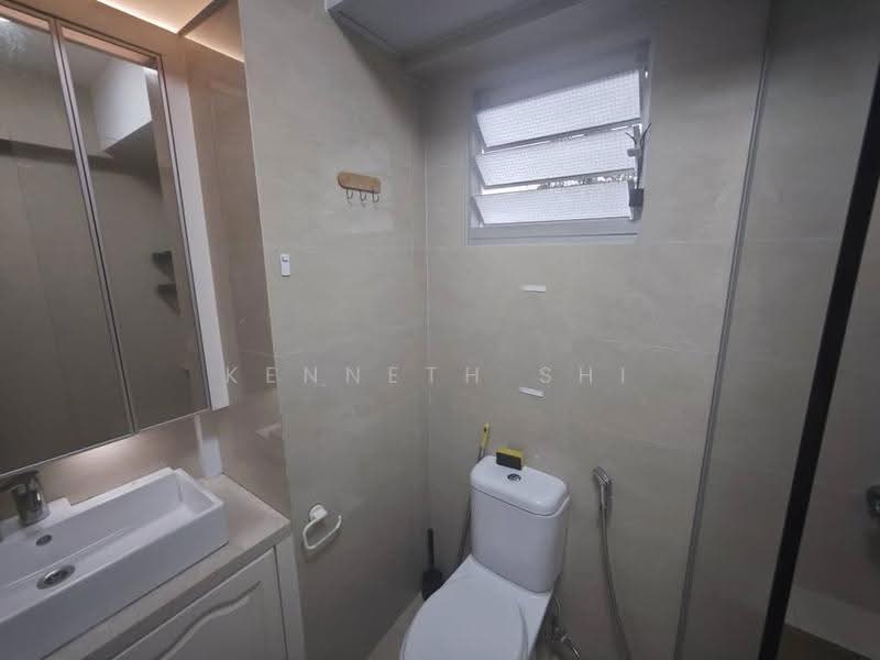 416B Fernvale Link, 416B Fernvale Link, Seletar / Yio Chu Kang, 3 Bedrooms, 1,216 sqft, HDB Flat For Rent, by Kenneth Shi, 500310112 - Bathroom - PropertyGuru.com.sg