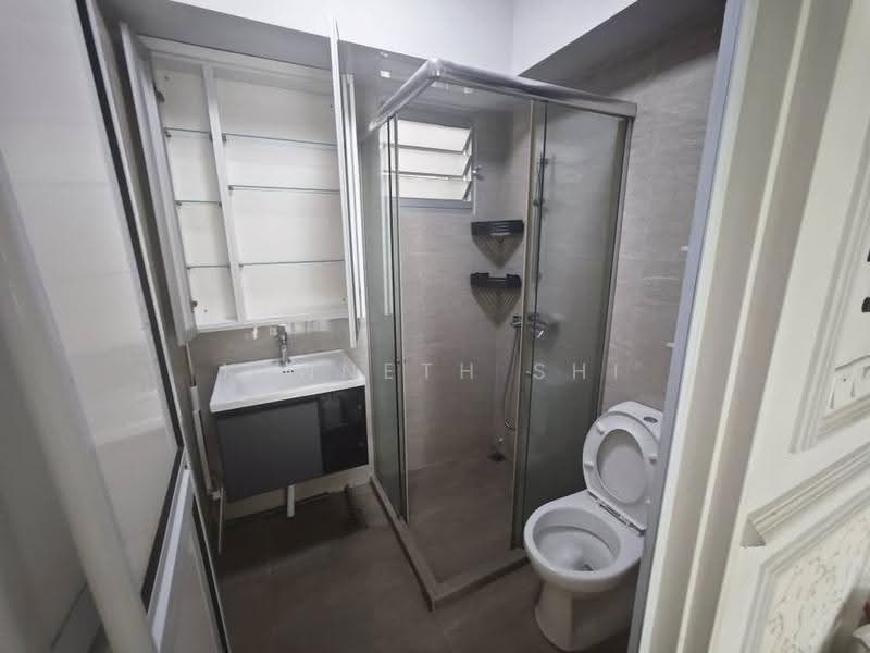 416B Fernvale Link, 416B Fernvale Link, Seletar / Yio Chu Kang, 3 Bedrooms, 1,216 sqft, HDB Flat For Rent, by Kenneth Shi, 500310112 - Bathroom - PropertyGuru.com.sg