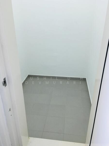 For Rent - Casa Merah