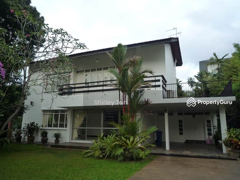 charming colonial style