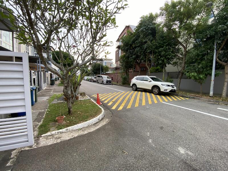 Wak Hassan Drive, Wak Hassan Drive, 5 Bedrooms, 1,821 sqft, Terraced House For Rent, by K Ravin, 5578728 - PropertyGuru.com.sg