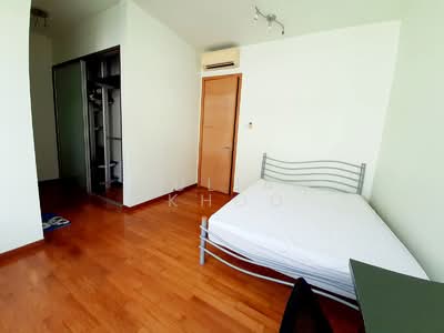 For Rent - No Owner ! Spacious Master Room @ Tanah Merah