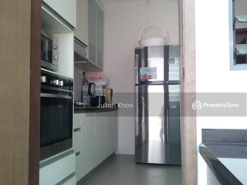 No Owner ! Spacious Master Room @ Tanah Merah, Tanah Merah Kechil Road, Room Rental, 356 sqft, Terraced House For Rent, by Julian Khoo, 5580144 - PropertyGuru.com.sg