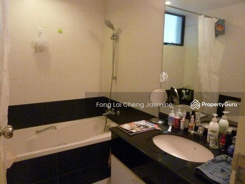 Tanglin Park, 5C Ridley Park, 3 Bedrooms, 1,690 sqft, Condominium For Rent, by Fong Lai Cheng Jasmine, 5634662 - Master ensuite - PropertyGuru.com.sg