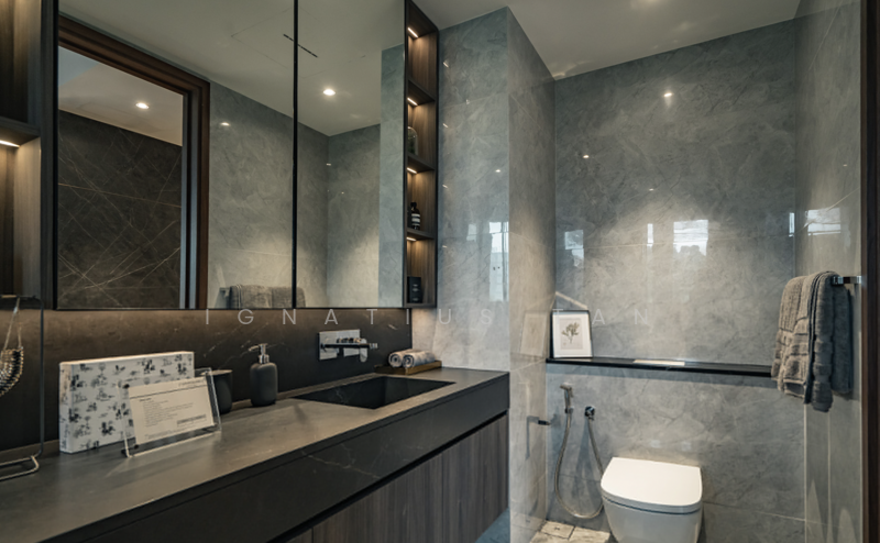 CanningHill Piers Condominium For Sale at S$ 3,999,999 | PropertyGuru Singapore - Master Bathroom